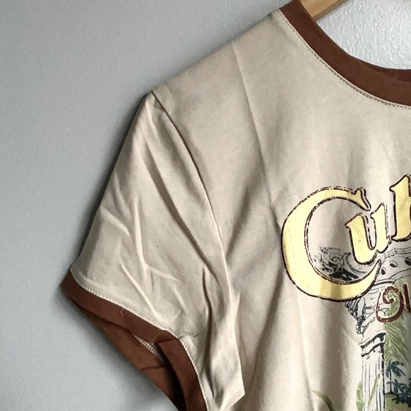 Vintage Graphic Tee - Picture 6 of 8